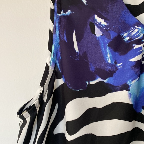 Black Label By Chico’s; size 2 (L); single button back opening; UEC - Picture 2 of 7